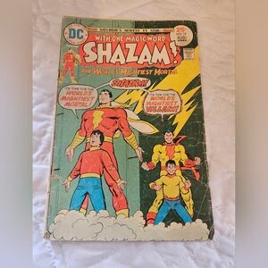 SHAZAM VOLUME 3 NO.19 COMIC BOOK